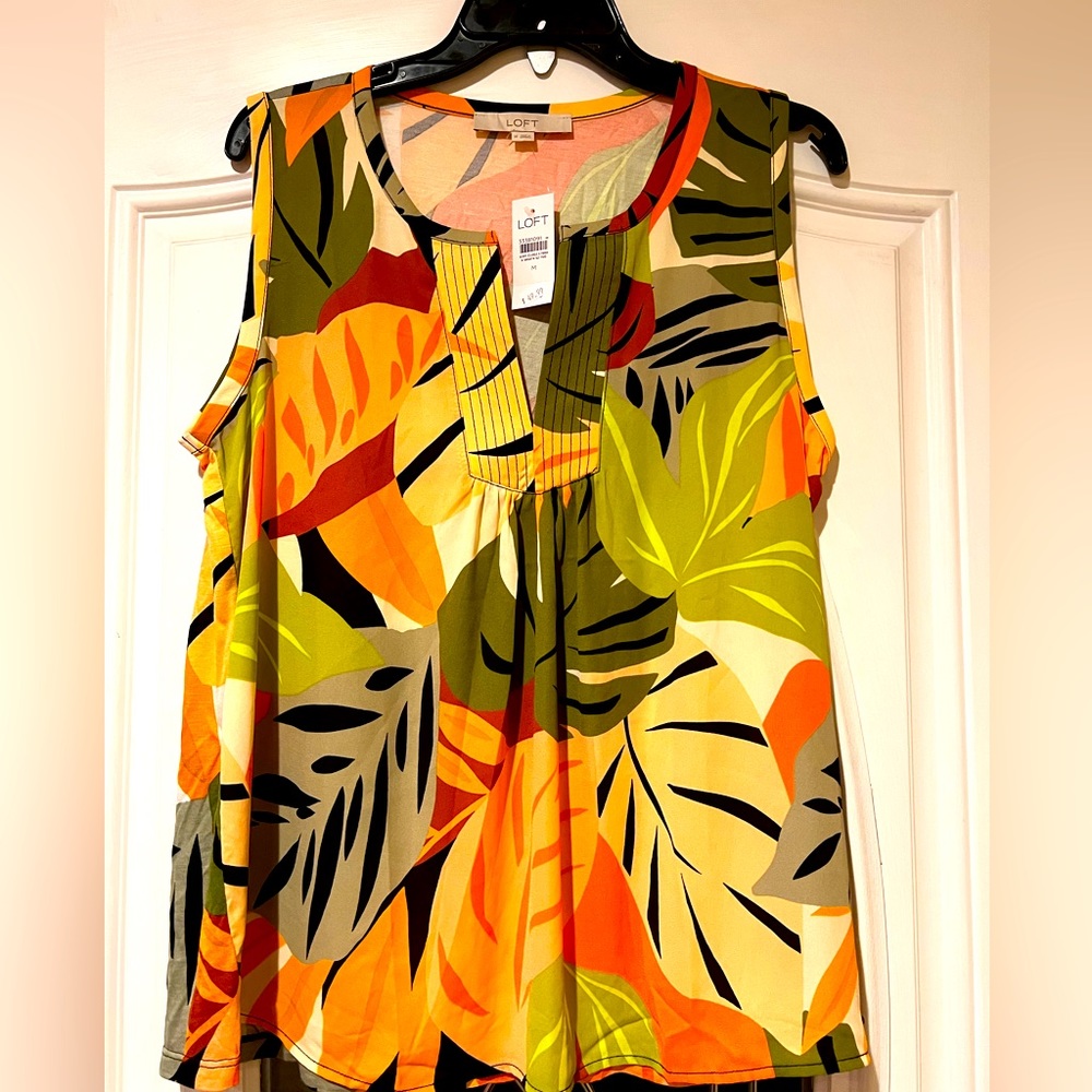Jungle, print, sleeveless shirt